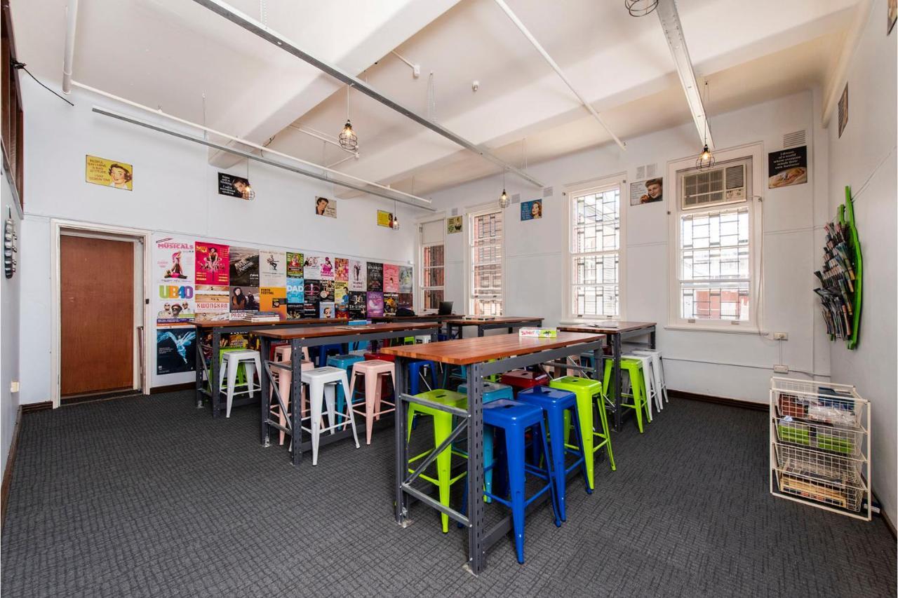 The Old Swan Barracks Hostel Perth Buitenkant foto