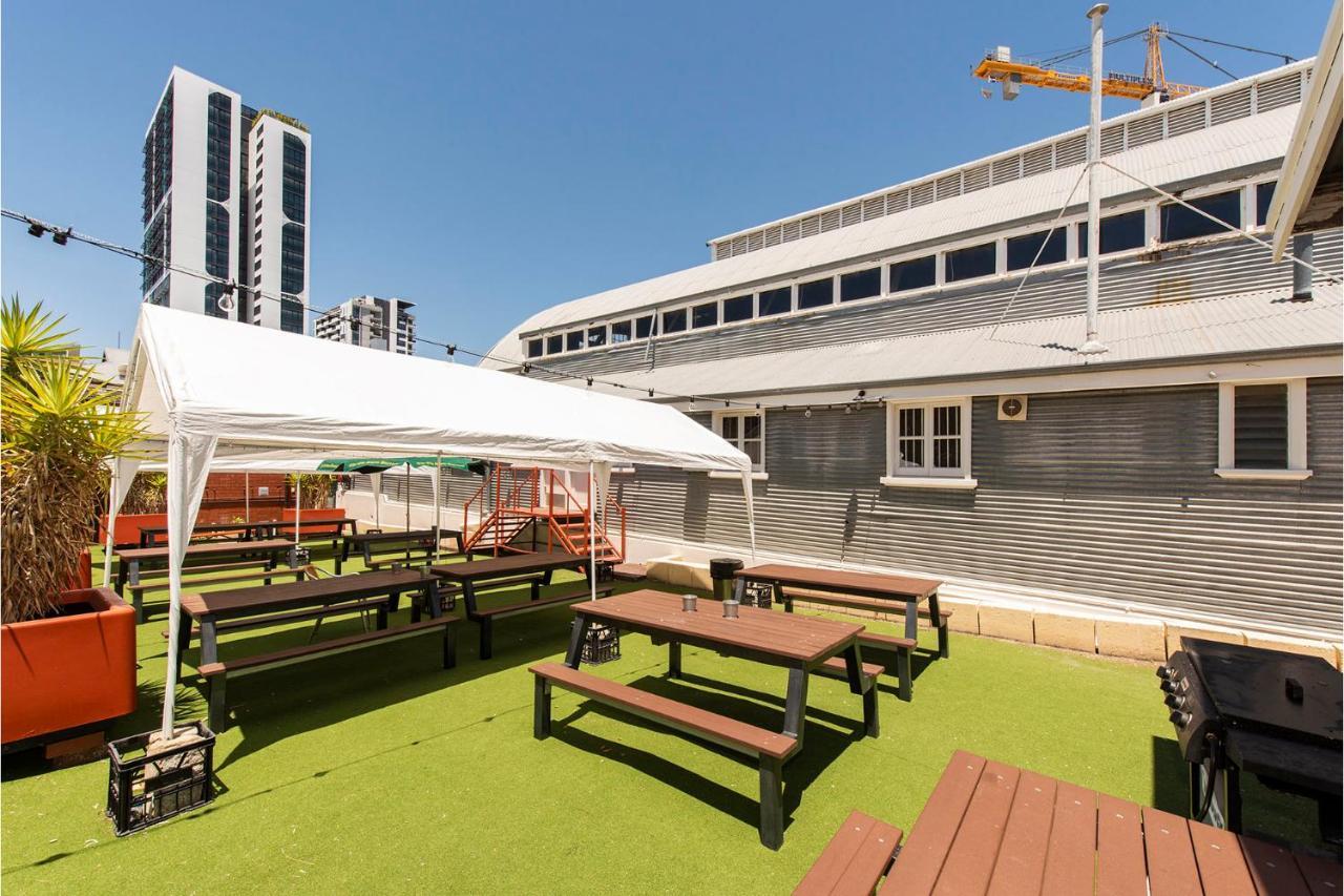 The Old Swan Barracks Hostel Perth Buitenkant foto