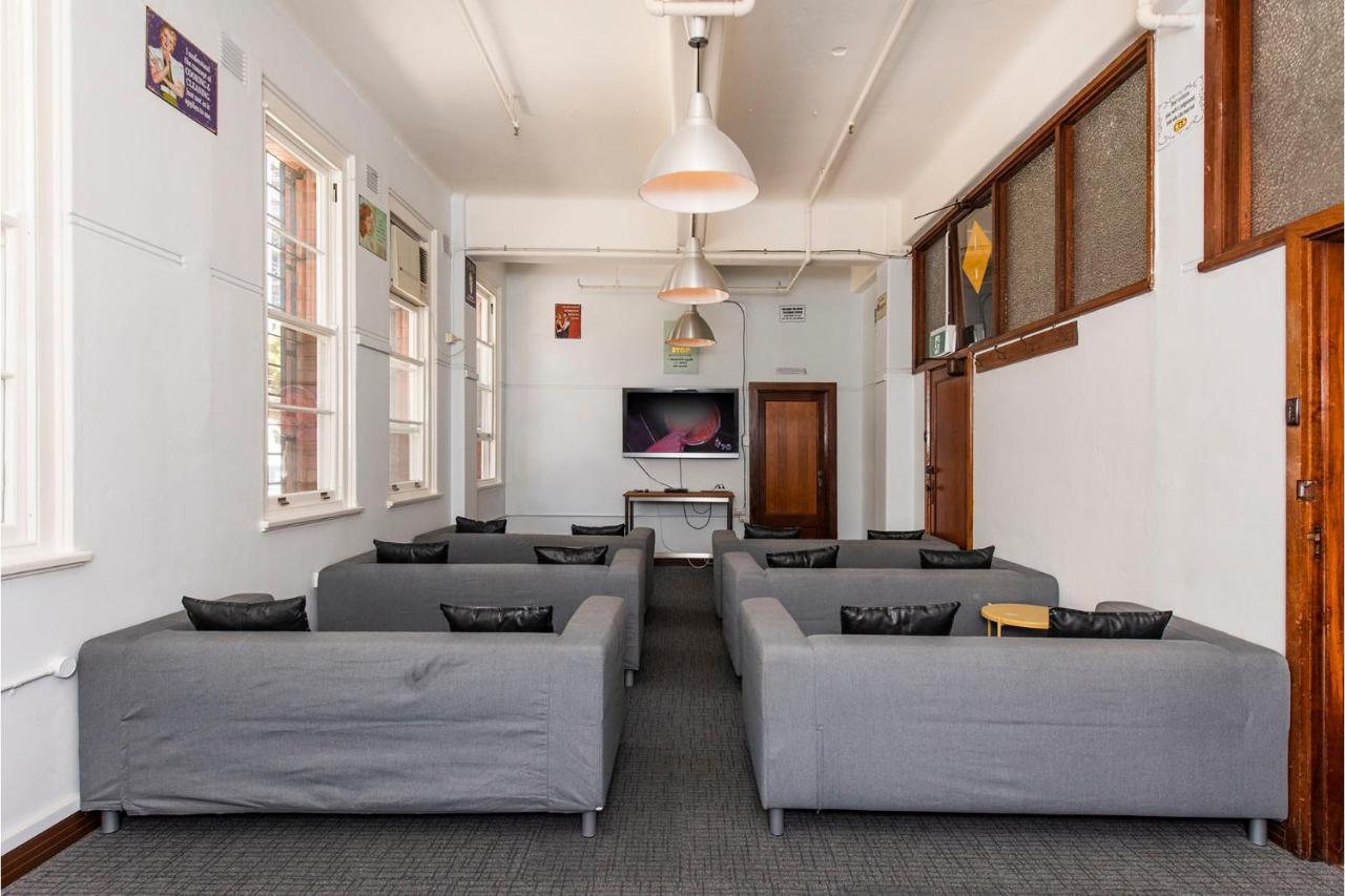 The Old Swan Barracks Hostel Perth Buitenkant foto