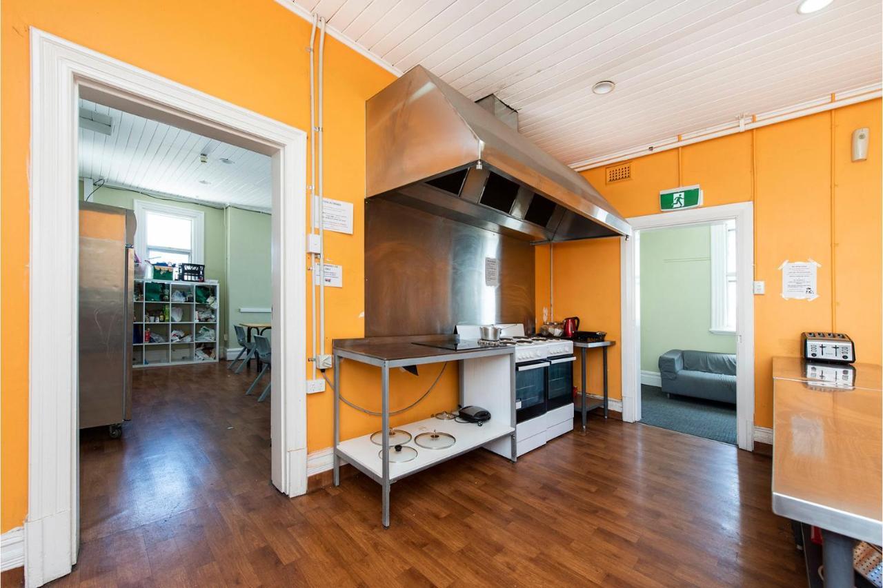 The Old Swan Barracks Hostel Perth Buitenkant foto