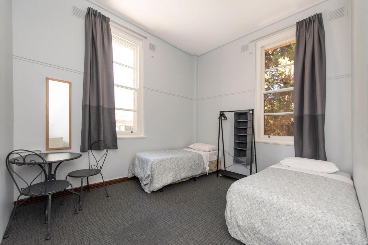The Old Swan Barracks Hostel Perth Buitenkant foto