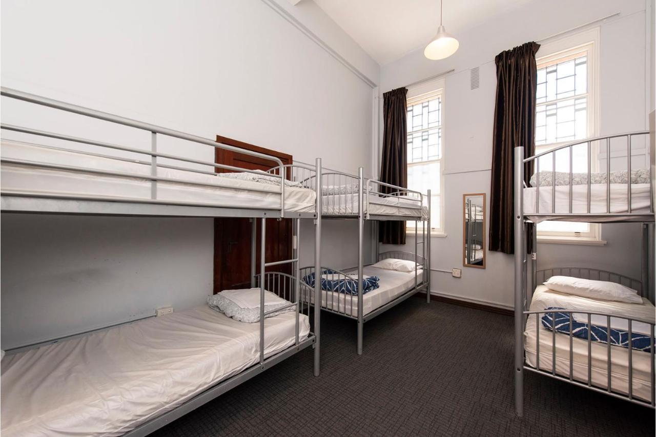 The Old Swan Barracks Hostel Perth Buitenkant foto
