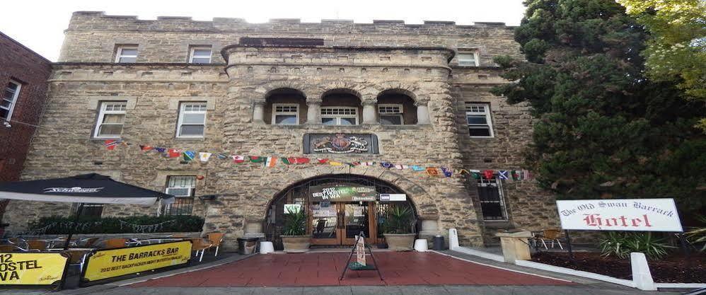 The Old Swan Barracks Hostel Perth Buitenkant foto